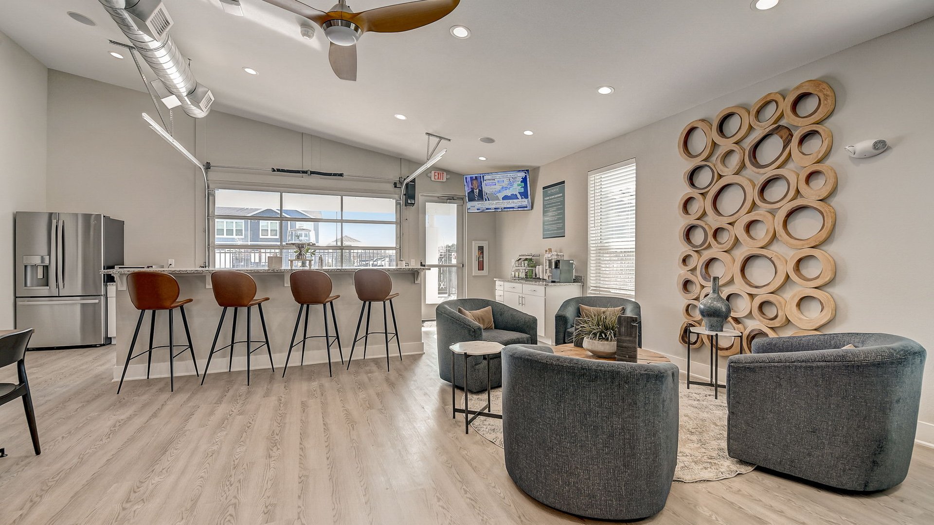 Virtual Tours & Gallery Authentix Cottage Grove Apartments